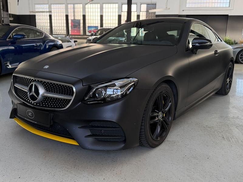 Gebraucht Mercedes E200 AMG 184 PS (135 kW) 2017 Silber Coupé