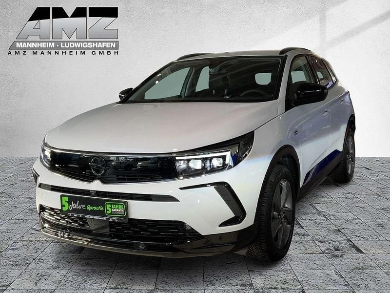 Lack weiss banquise/deckende l Gebraucht 2024 Opel Grandland X GS Line SUV | 23.990 € (Superpreis) - Bild 1/4