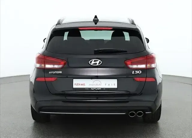 Neu Hyundai i30 N Line 140 PS (102 kW) 2025 Abyssblackmet. Kombi