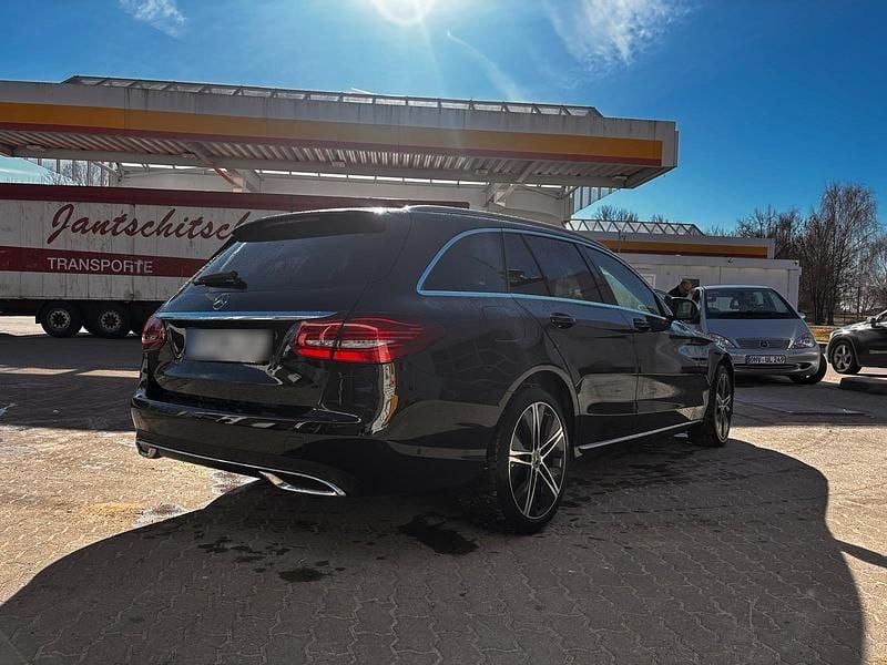Gebraucht Mercedes E300 306 PS (225 kW) 2019 Schwarz Kombi
