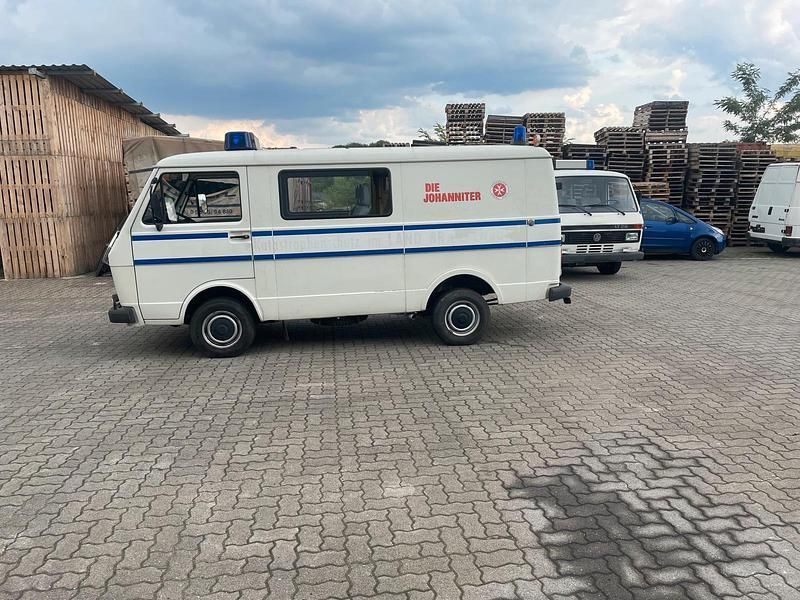 Weiß Gebraucht 1993 VW LT Van / Kleinbus | 7.500 € - Bild 1/4