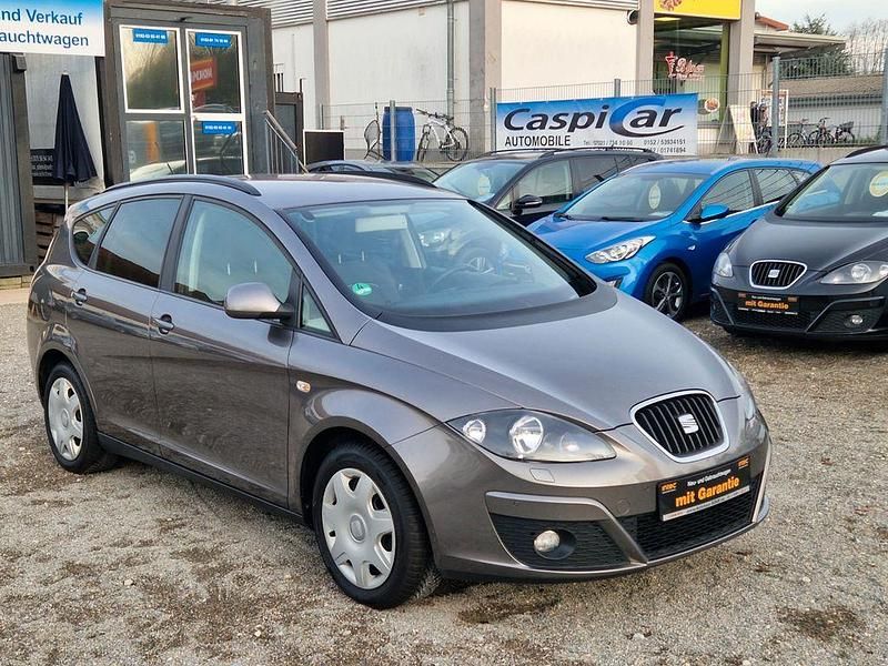Grau Gebraucht 2014 Seat Altea XL 4You Van / Kleinbus | 7.790 € (Etwas zu teuer) - Bild 1/4
