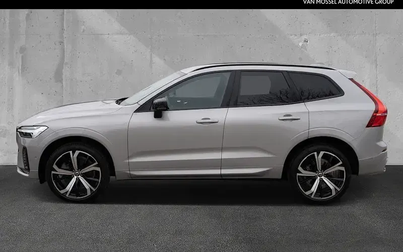 Gebraucht Volvo XC60 Plus 197 PS (144 kW) 2024 Silber SUV