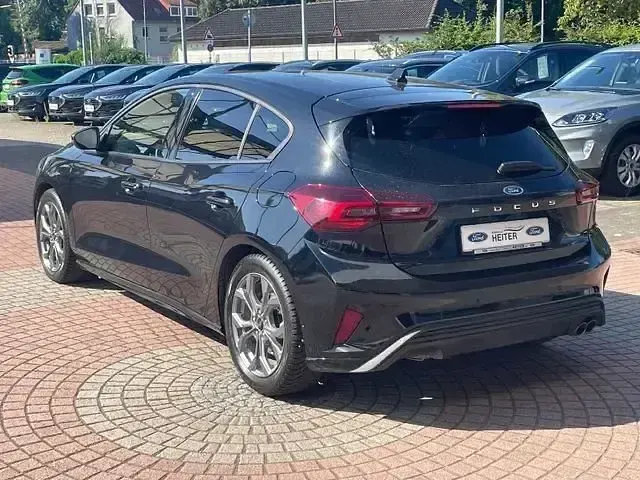Gebraucht Ford Focus ST-Line 155 PS (114 kW) 2025 Schwarz Limousine