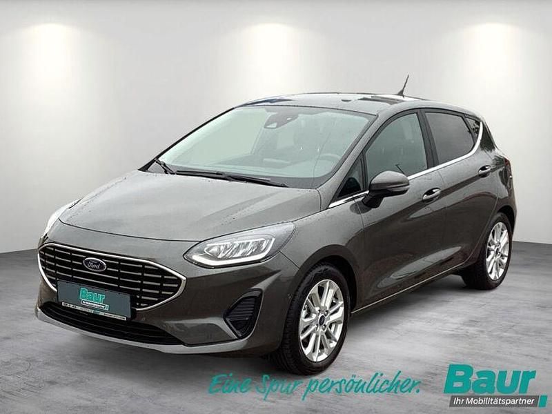 Magnetic grau metallic (metallic) Gebraucht 2023 Ford Fiesta Titanium X Kleinwagen | 20.740 € (Fairer Preis) - Bild 1/4