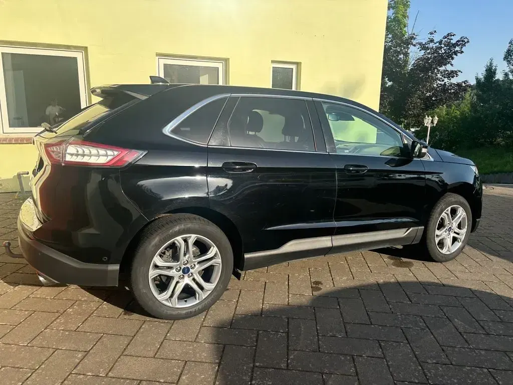 Gebraucht Ford Edge Titanium 209 PS (153 kW) 2018 Schwarz SUV