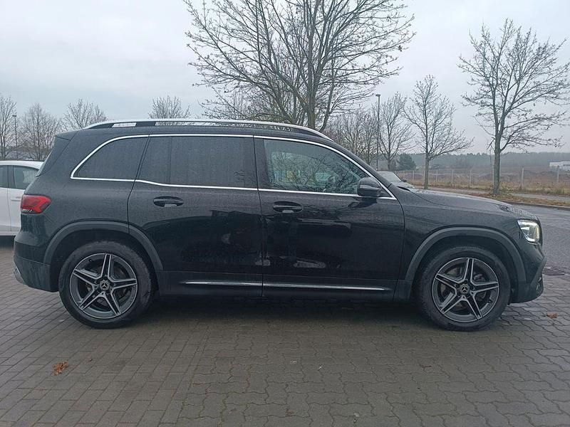 Gebraucht Mercedes GLB180 AMG line 116 PS (85 kW) 2021 Schwarz SUV