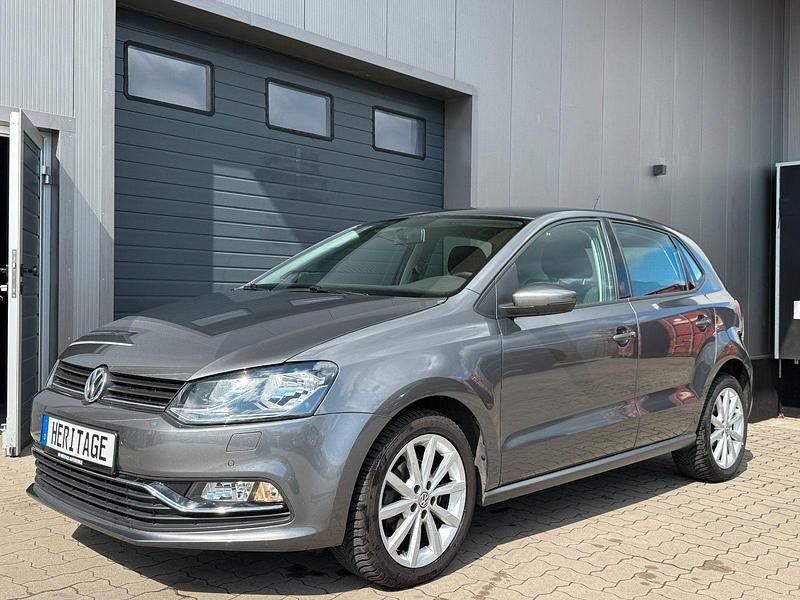 Gebraucht VW Polo Highline 90 PS (66 kW) 2017 Grau Limousine