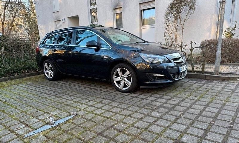 Schwarz Gebraucht 2013 Opel Astra Kombi | 4.450 € (Superpreis) - Bild 1/4