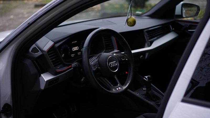 Gebraucht Audi A1 Sportback S-Line 150 PS (110 kW) 2022 Weiß Kleinwagen