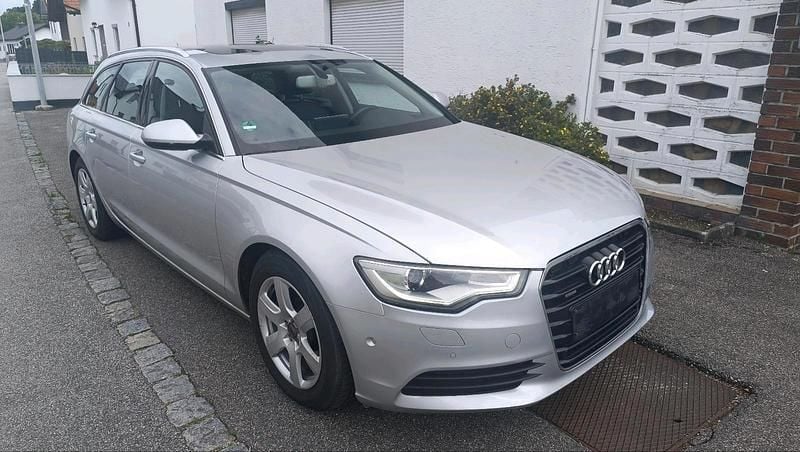 Silber Gebraucht 2012 Audi A6 Kombi | 7.000 € (Superpreis) - Bild 1/4