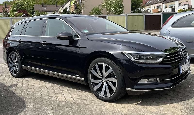 Gebraucht VW Passat Highline 150 PS (110 kW) 2015 Schwarz Kombi