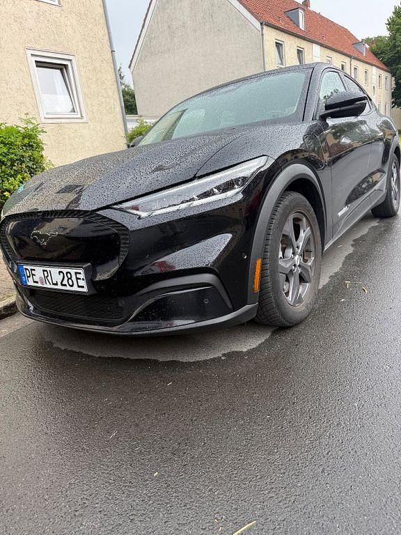 Gebraucht Ford Mustang Mach-E Extended Range 216 kW (294 PS) 2021 Schwarz SUV