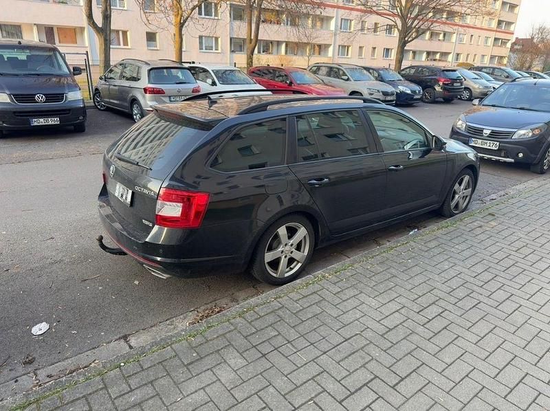 Gebraucht Skoda Octavia RS 184 PS (135 kW) 2015 Kleinwagen