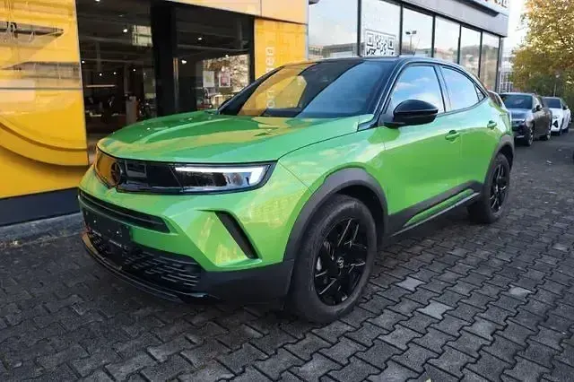 Gebraucht Opel Mokka 136 PS (100 kW) 2024 Ikone grün SUV