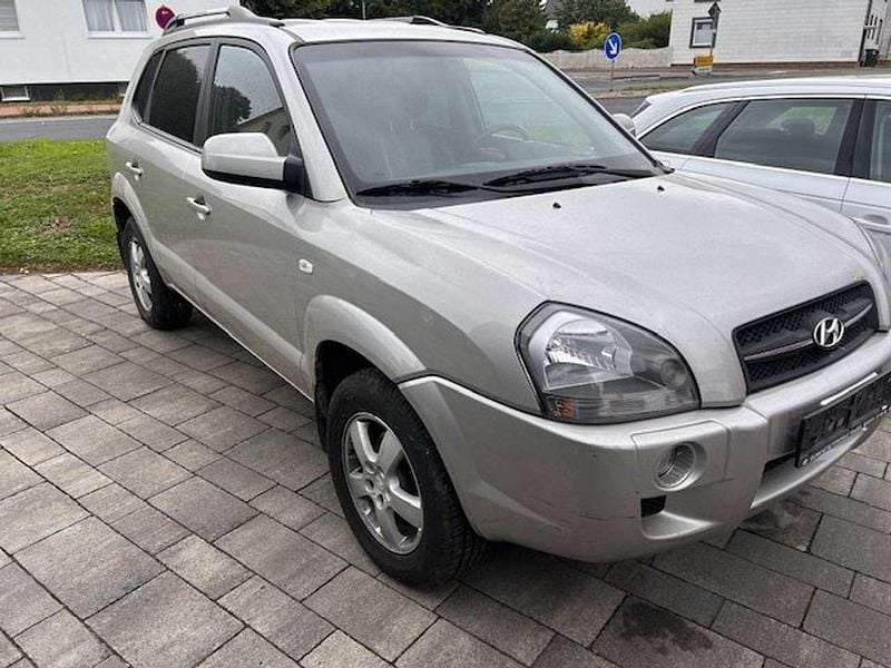 Beige Gebraucht 2006 Hyundai Tucson GLS SUV | 3.100 € (Superpreis) - Bild 1/2