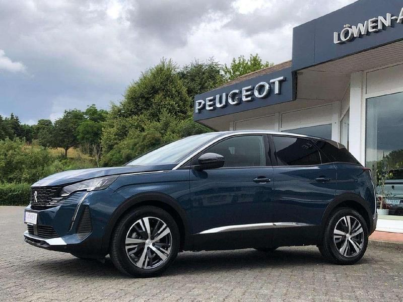 Lackierung blau celebes/metall Gebraucht 2023 Peugeot 3008 Allure SUV | 26.950 € (Teuer) - Bild 1/4