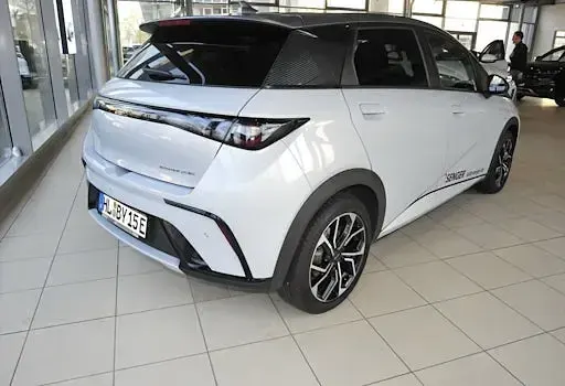 Brugt BYD Dolphin Design 150 kW (204 HK) 2024 Hvid Hatchback
