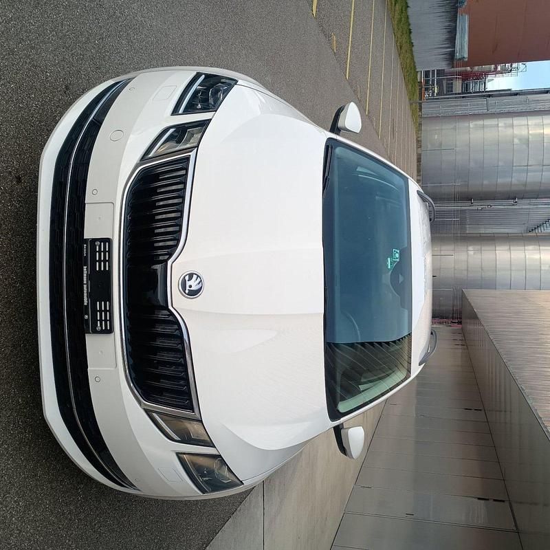 Gebraucht Skoda Octavia 131 PS (96 kW) 2019 Weiß Kombi