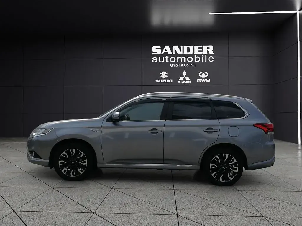 Gebraucht Mitsubishi Outlander P-HEV Top 203 PS (149 kW) 2018 Grau SUV