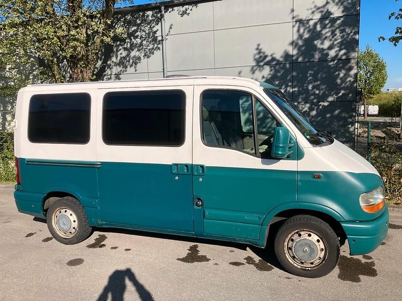 Używany Renault Master 114 KM (83 kW) 2001 Andere farben Minivan