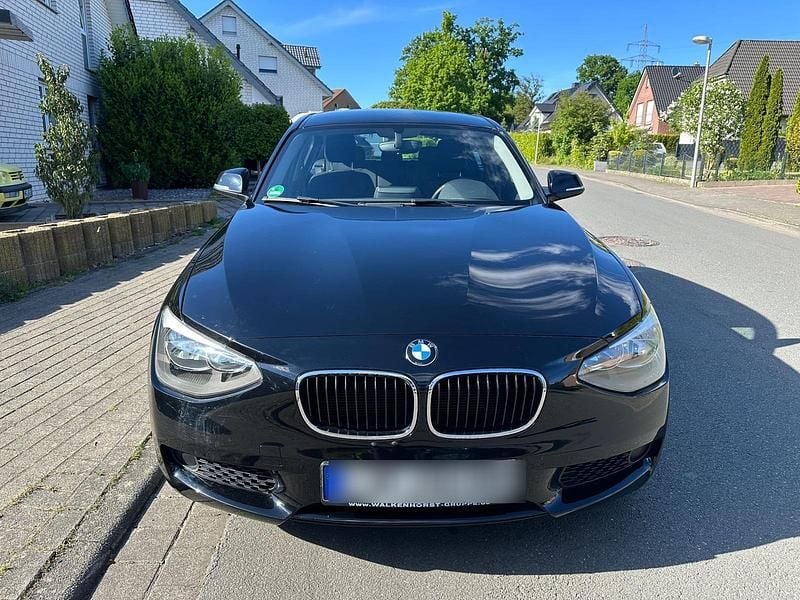 Schwarz Gebraucht 2012 BMW 116 Kleinwagen | 6.400 € (Guter Preis) - Bild 1/4