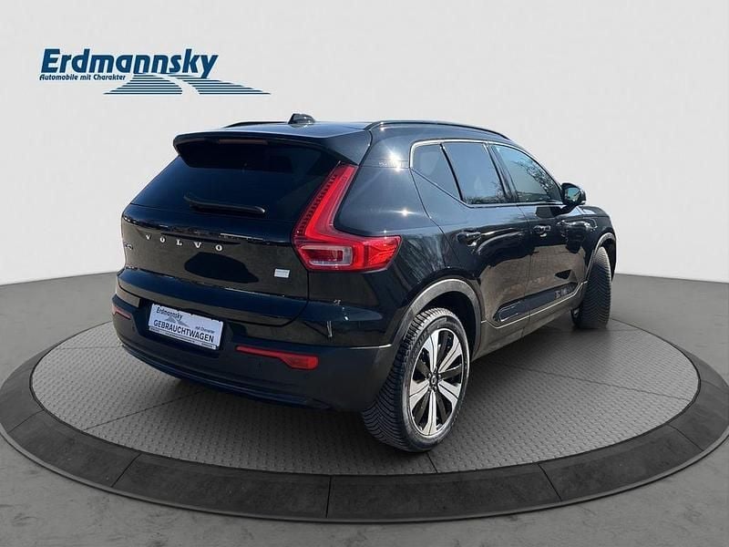 Używany Volvo XC40 Core 169 kW (231 KM) 2023 Czarny SUV