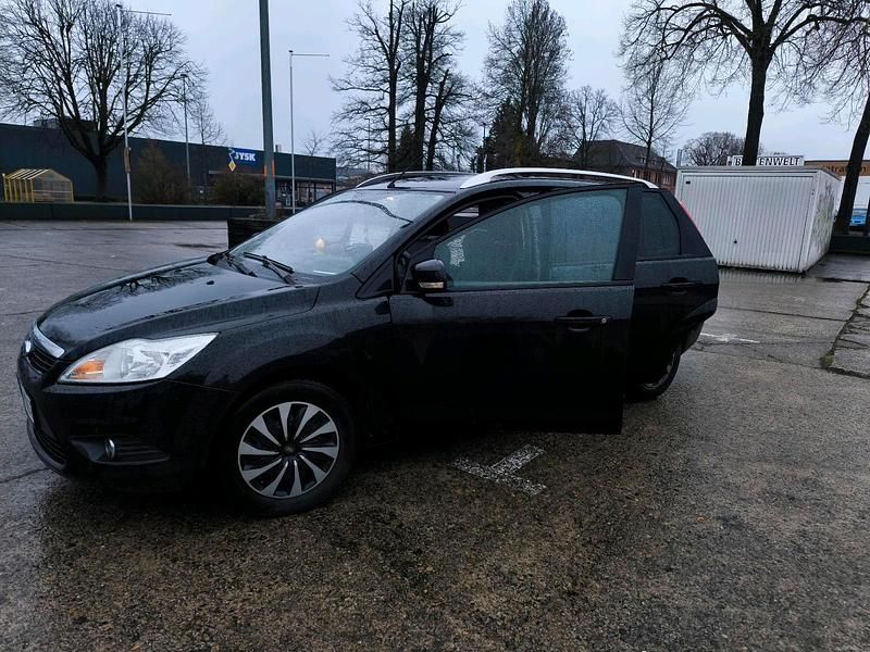 Usata Ford Focus 125 CV (91 kW) 2009 Nero Station wagon