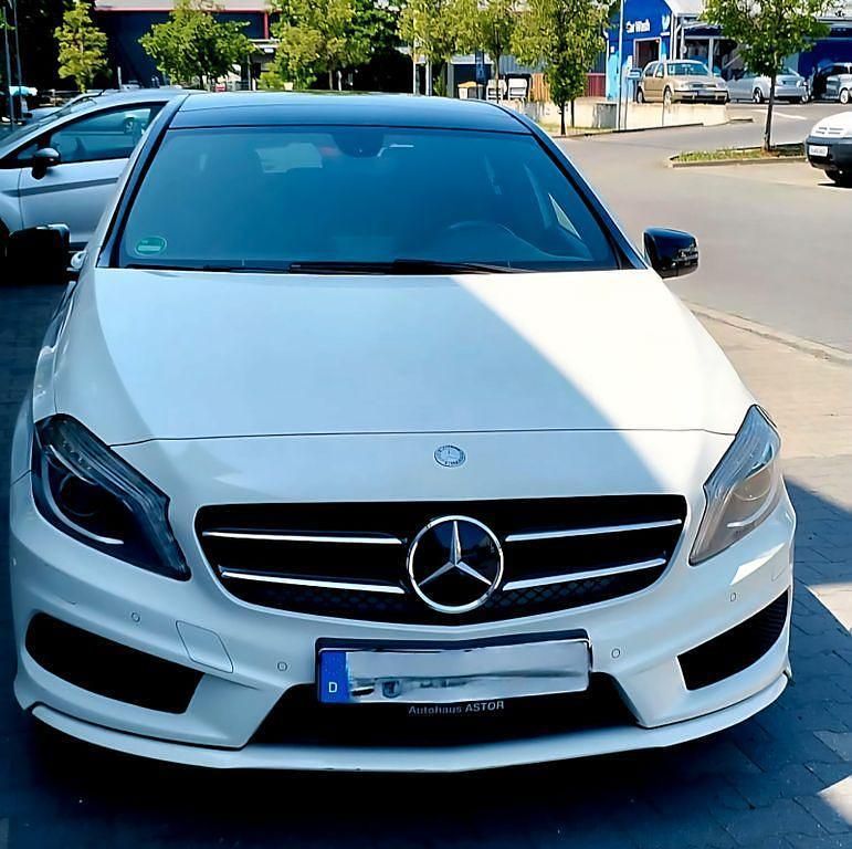 Weiß Gebraucht 2014 Mercedes A200 AMG Limousine | 12.500 € (Fairer Preis) - Bild 1/4