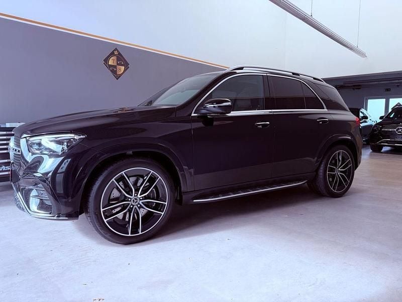 Obsidianschwarz metalliclack Neu 2025 Mercedes GLE450 AMG Premium Plus SUV | 111.265 € (Fairer Preis) - Bild 1/4