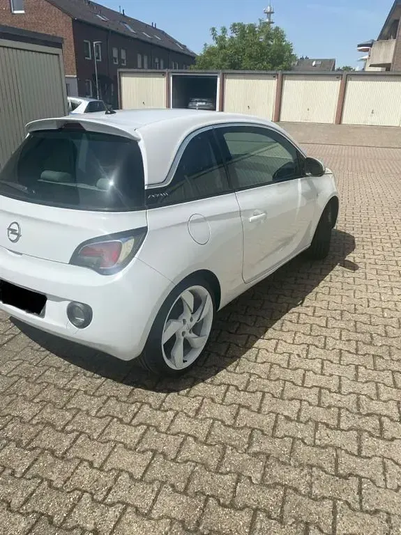 Gebraucht Opel Adam 87 PS (63 kW) 2014 Weiß Kleinwagen