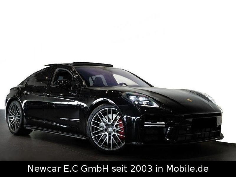 Gebraucht Porsche Panamera 4S 544 PS (400 kW) 2025 Tiefschwarzmetallic (2t) Limousine