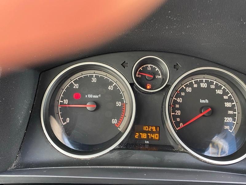 Gebraucht Opel Zafira 125 PS (91 kW) 2012 Schwarz Van / Kleinbus