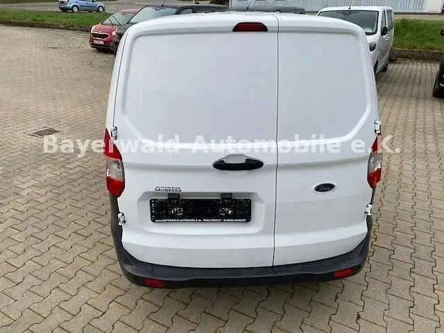 Gebraucht Ford Transit 101 PS (74 kW) 2020 Frostweiß Kombi