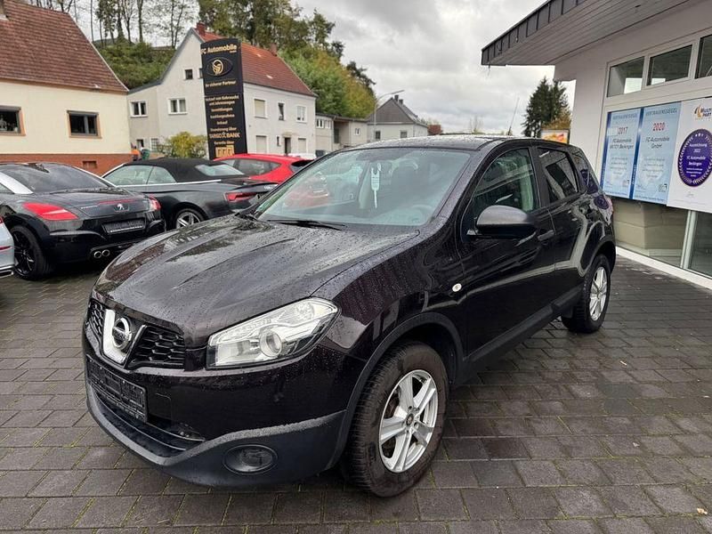 Schwarz Gebraucht 2010 Nissan Qashqai Visia SUV | 6.900 € (Fairer Preis) - Bild 1/4