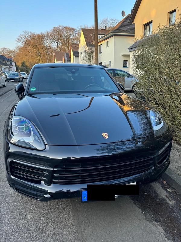 Schwarz Gebraucht 2019 Porsche Cayenne SUV | 47.500 € (Superpreis) - Bild 1/4
