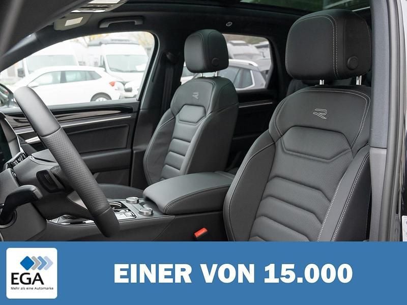 Gebraucht VW Touareg R-line 286 PS (210 kW) 2024 Metallic SUV