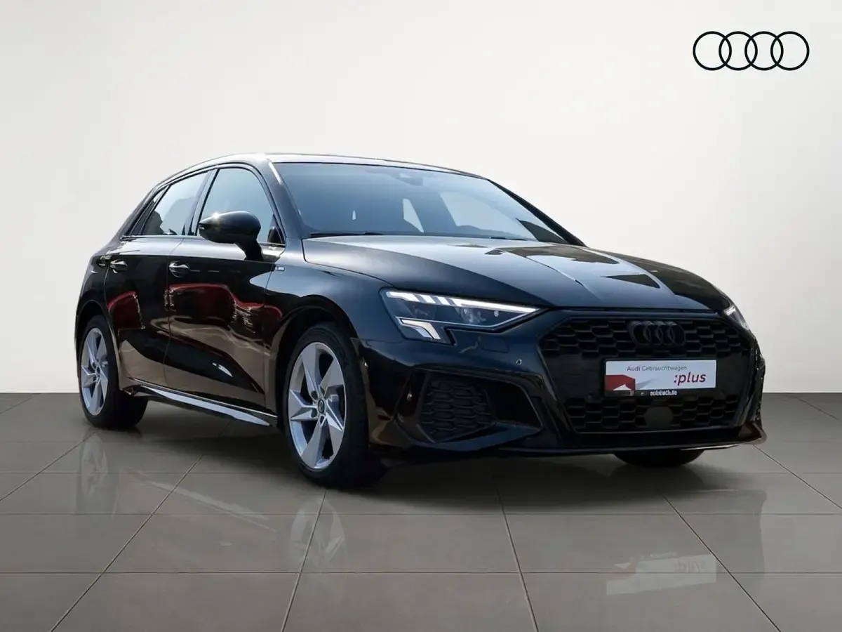 Gebraucht Audi A3 S-Line 116 PS (85 kW) 2023 Schwarz Limousine
