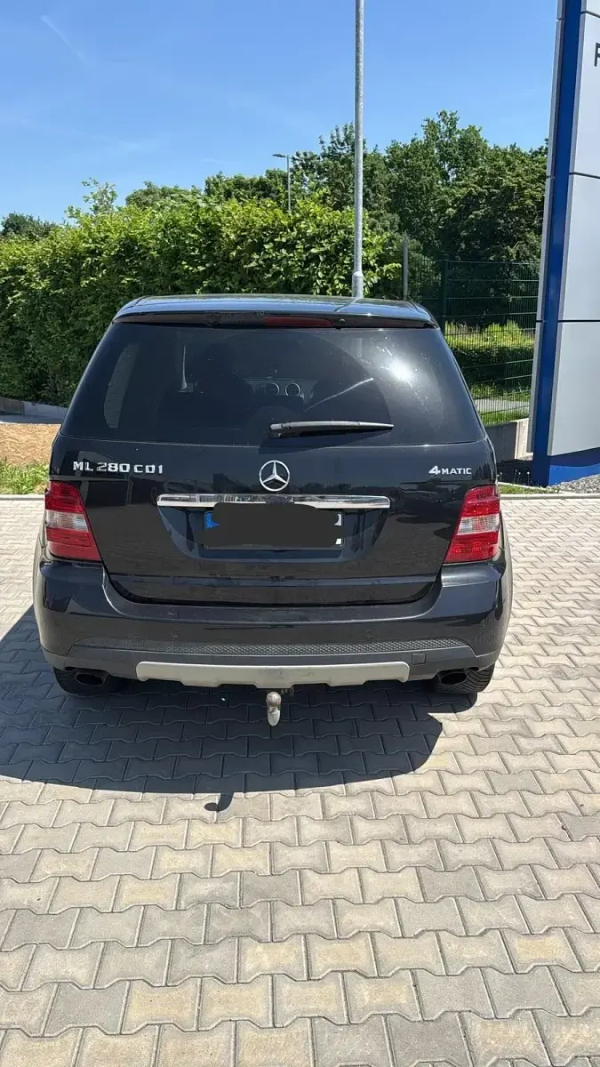 Gebraucht Mercedes ML280 190 PS (139 kW) 2008 Schwarz SUV