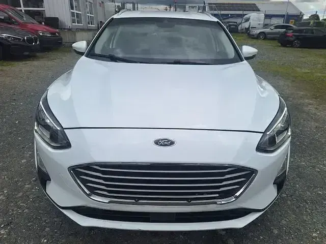 Gebraucht Ford Focus Cool & Connect 120 PS (88 kW) 2019 Weiß Kombi