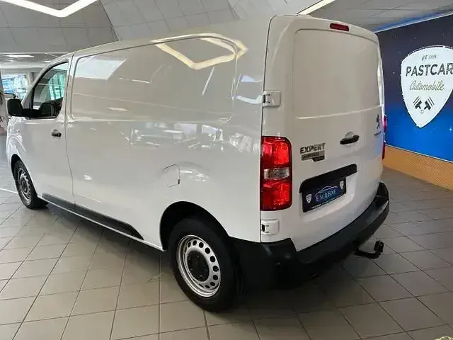Gebraucht Peugeot Expert Premium 122 PS (89 kW) 2019 Andere Van