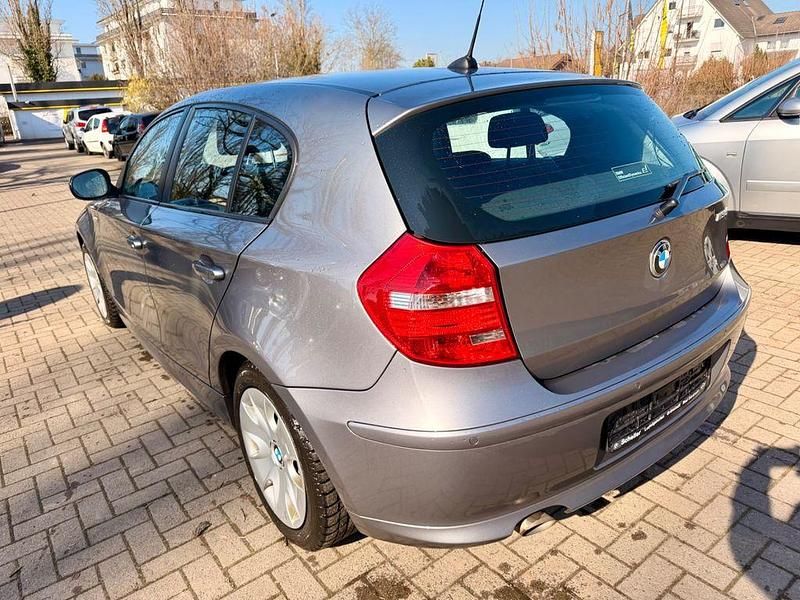 Gebraucht BMW 116 Advantage 116 PS (85 kW) 2010 Grau Kleinwagen