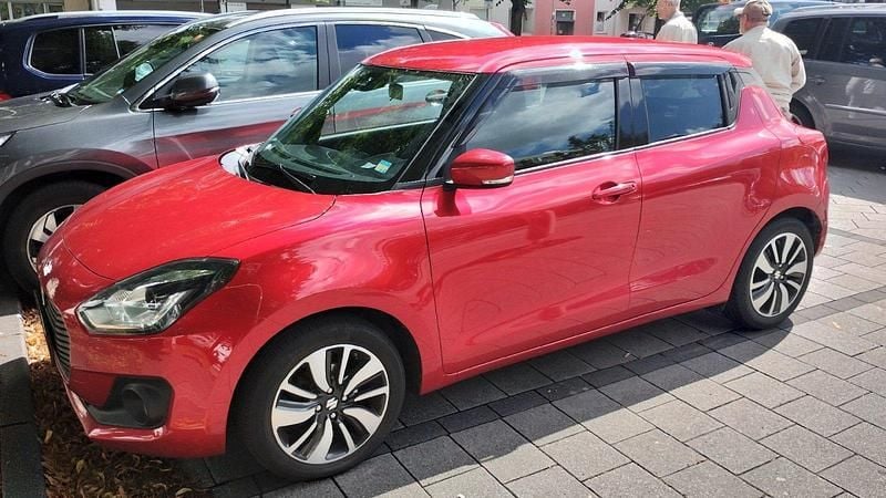 Rot Gebraucht 2018 Suzuki Swift Comfort+ Limousine | 10.250 € (Fairer Preis) - Bild 1/4