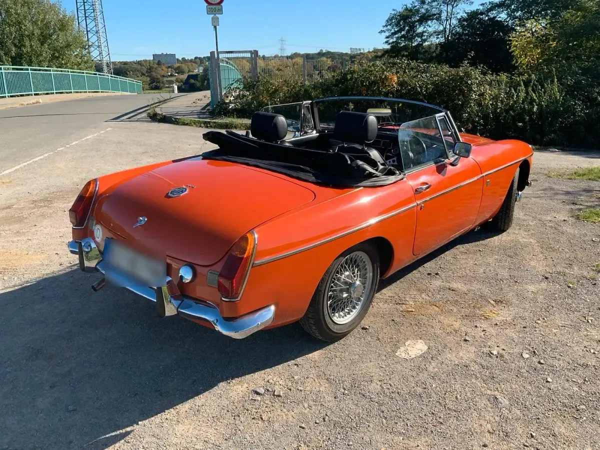 Gebraucht MG B 96 PS (70 kW) 1972 Orange Cabrio