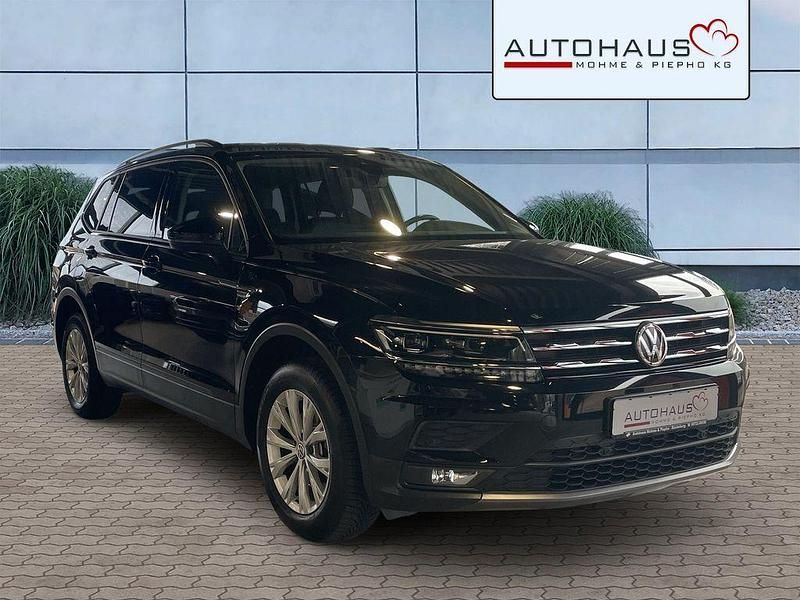 Schwarz Gebraucht 2022 VW Tiguan Allspace SUV | 28.290 € (Guter Preis) - Bild 1/4