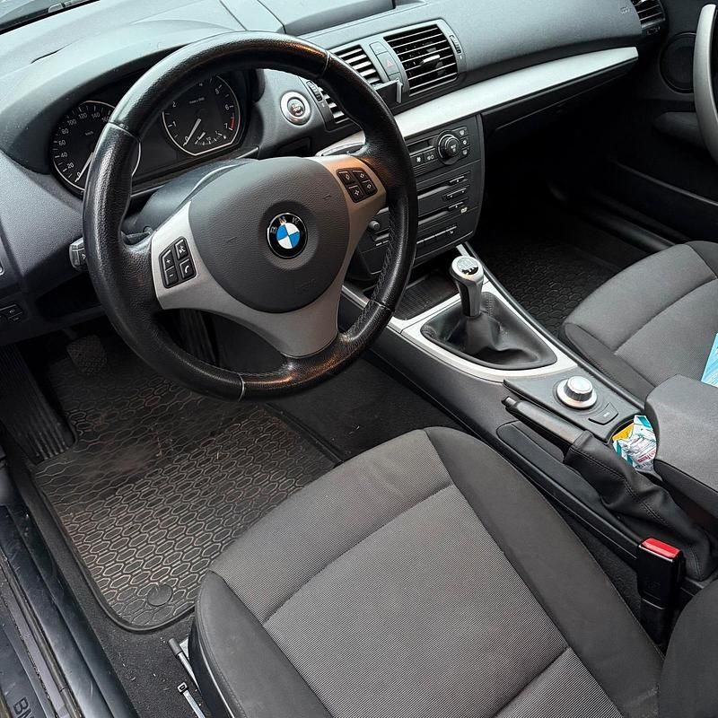 Gebraucht BMW 116 116 PS (85 kW) 2007 Grau Kleinwagen