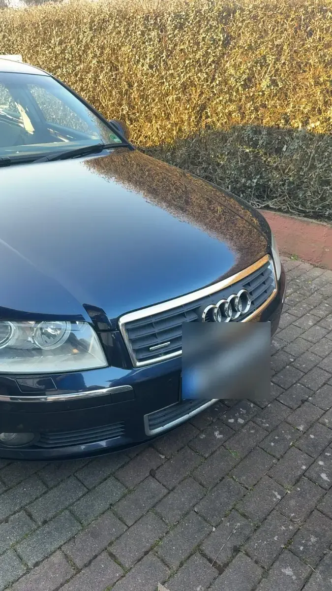 Gebraucht Audi A8 280 PS (205 kW) 2005 Blau Limousine