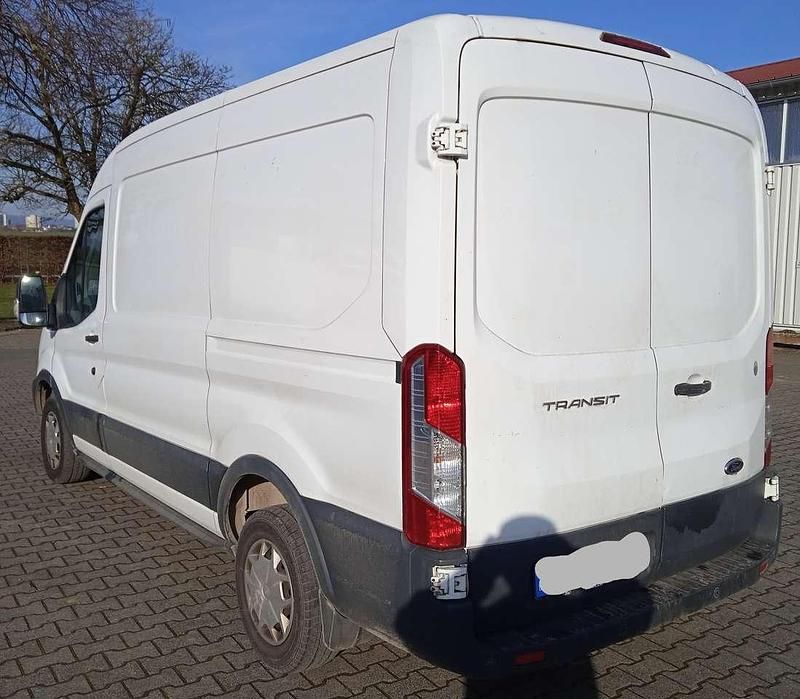Gebraucht Ford Transit 105 PS (77 kW) 2018 Weiß Van