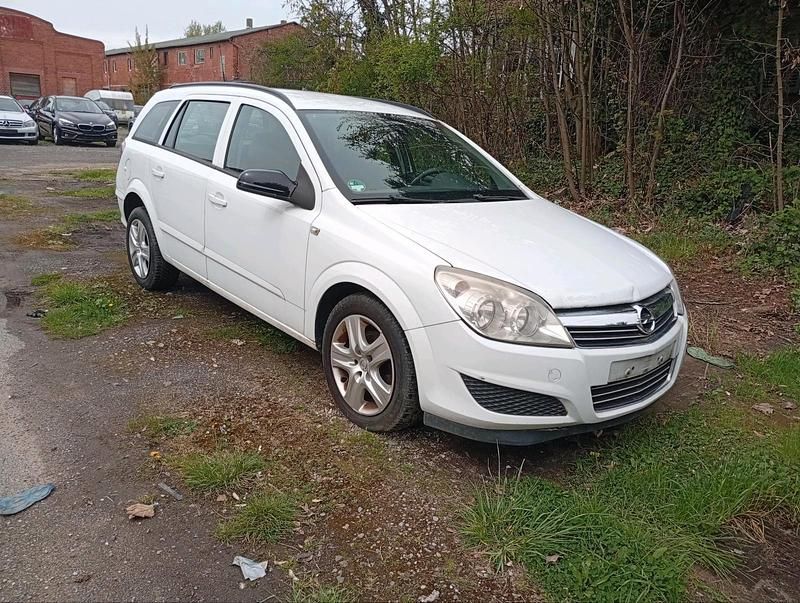 Gebraucht Opel Astra 110 PS (80 kW) 2008 Weiß Kombi