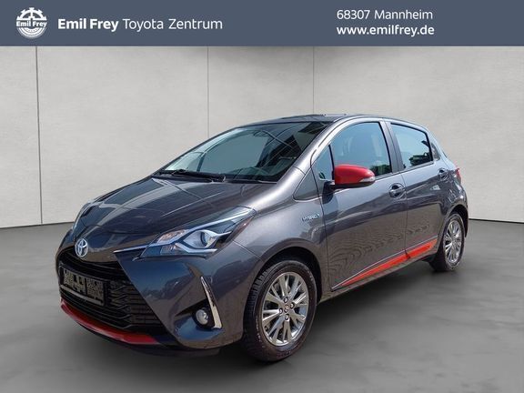 Marlingrau metallic Gebraucht 2017 Toyota Yaris Hybrid Basis | 13.490 € (Guter Preis) - Bild 1/4